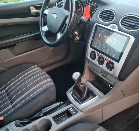 Ford Focus cena 9700 przebieg: 315000, rok produkcji 2009 z Legnica małe 326